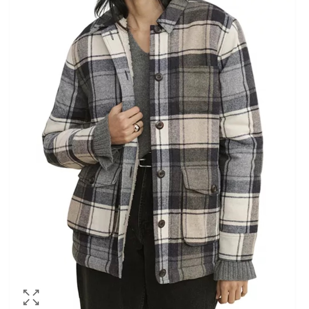 NWOT Jenni Kayne Farmhouse plaid shirt jacket. Size small